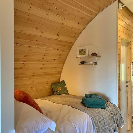 Finest Retreats - Worm Dale