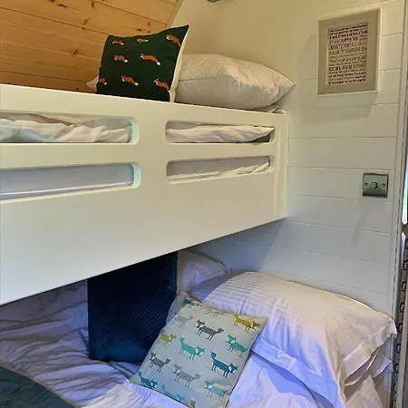 Finest Retreats - Worm Dale *