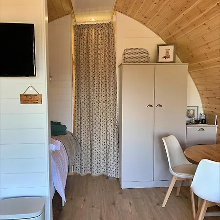 Finest Retreats - Worm Dale