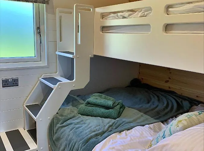 Finest Retreats - Worm Dale Chalé York