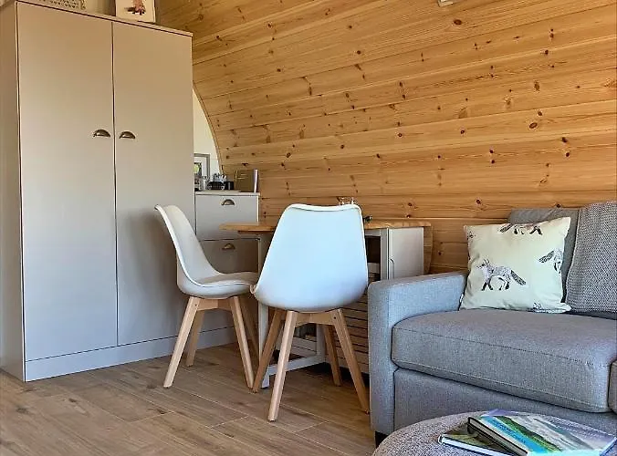 Finest Retreats - Worm Dale *