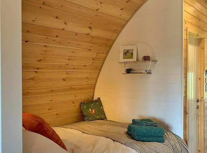 Finest Retreats - Worm Dale